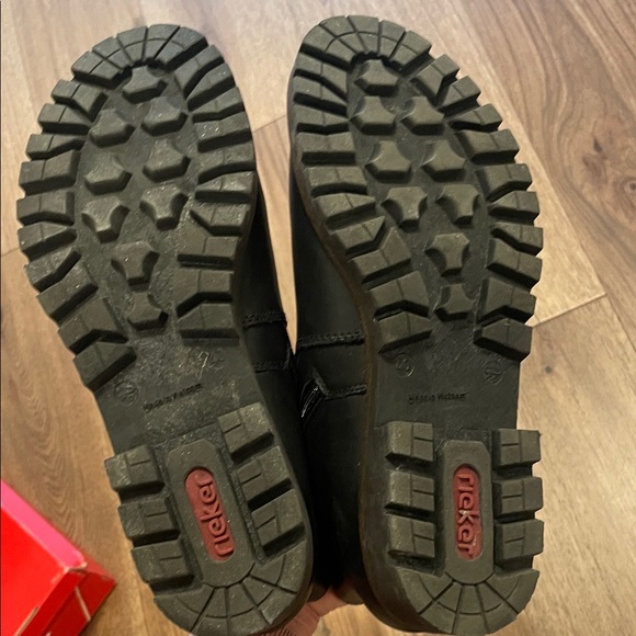 Rieker Payton Black Chelsea Boots - Picture 5 of 9